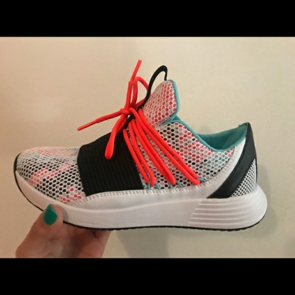 under armour breathe lace training shoe